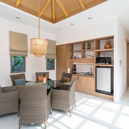 Dalaa 9 Villa Kamala Beach Exterior photo